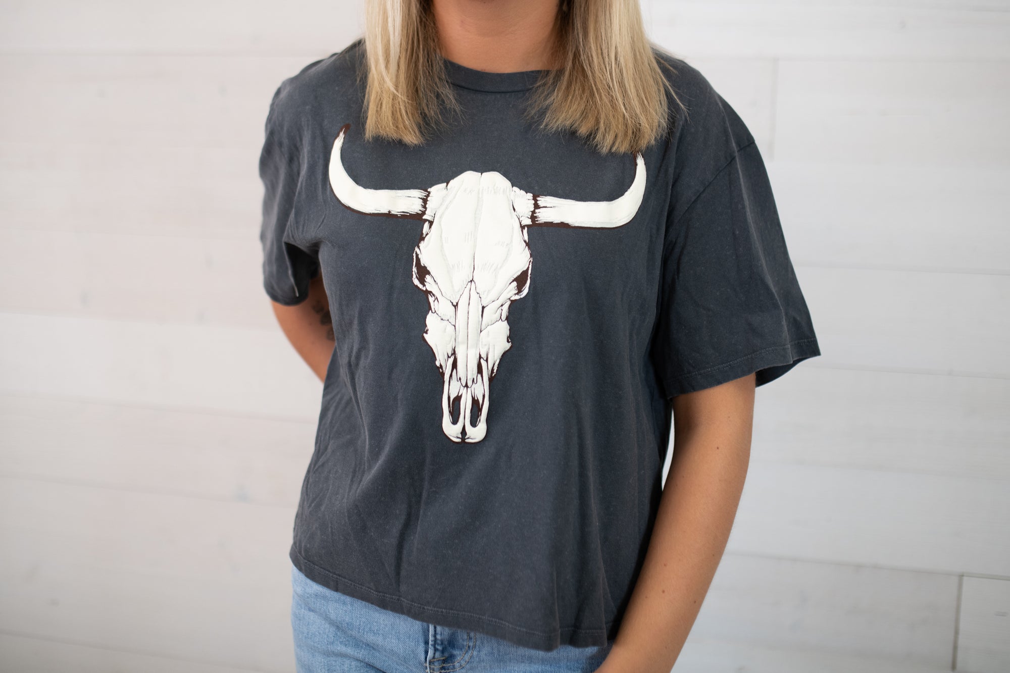 Vintage Longhorn Puff SS Crop Graphic Tee-Black