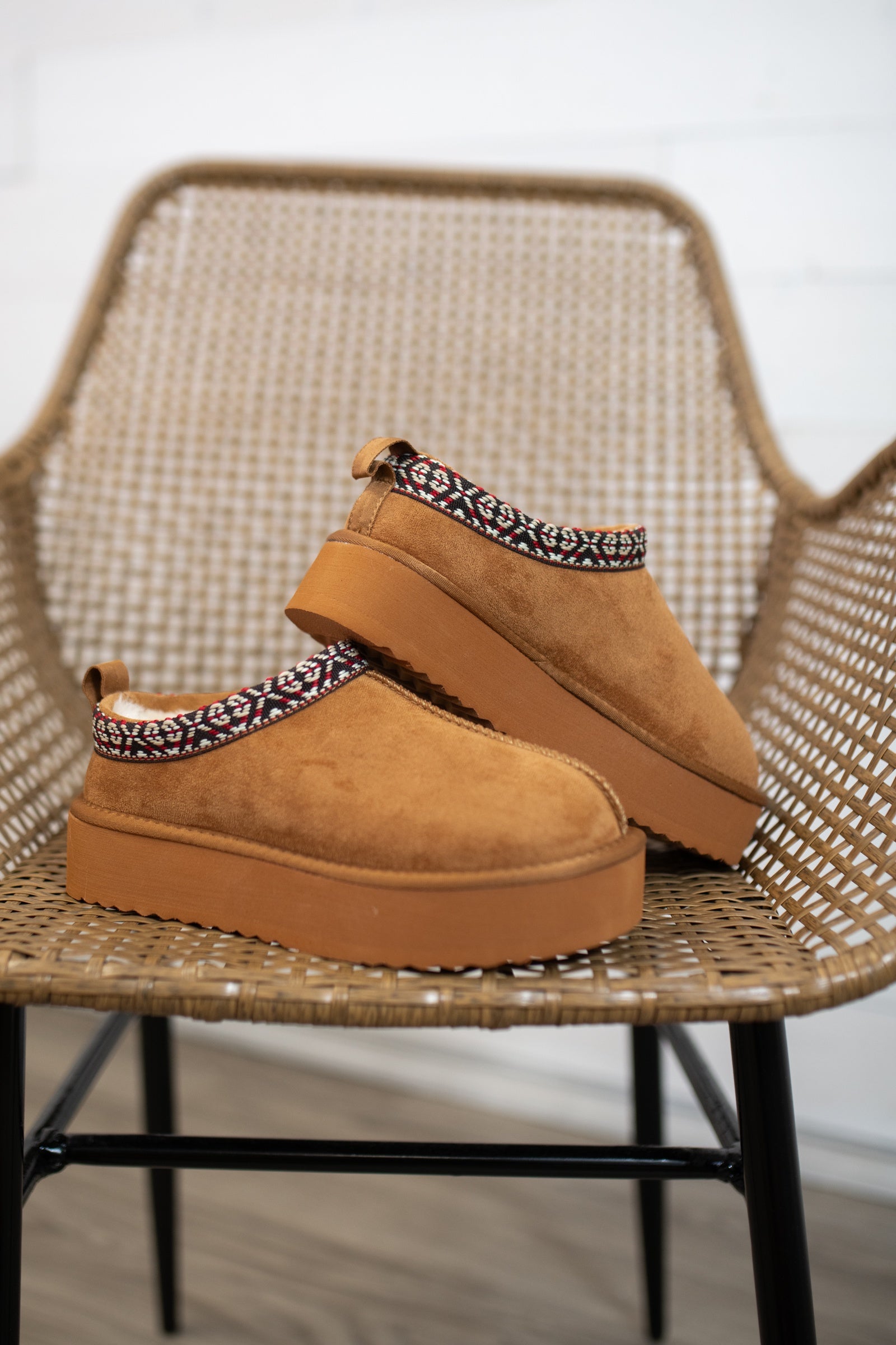 Soda Eagle Flatform Slip On Shoe-Tan