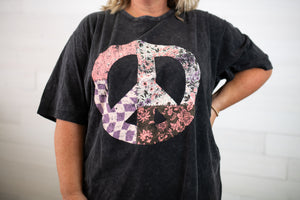 Patchwork Peace Sign SS Graphic Tee-Black