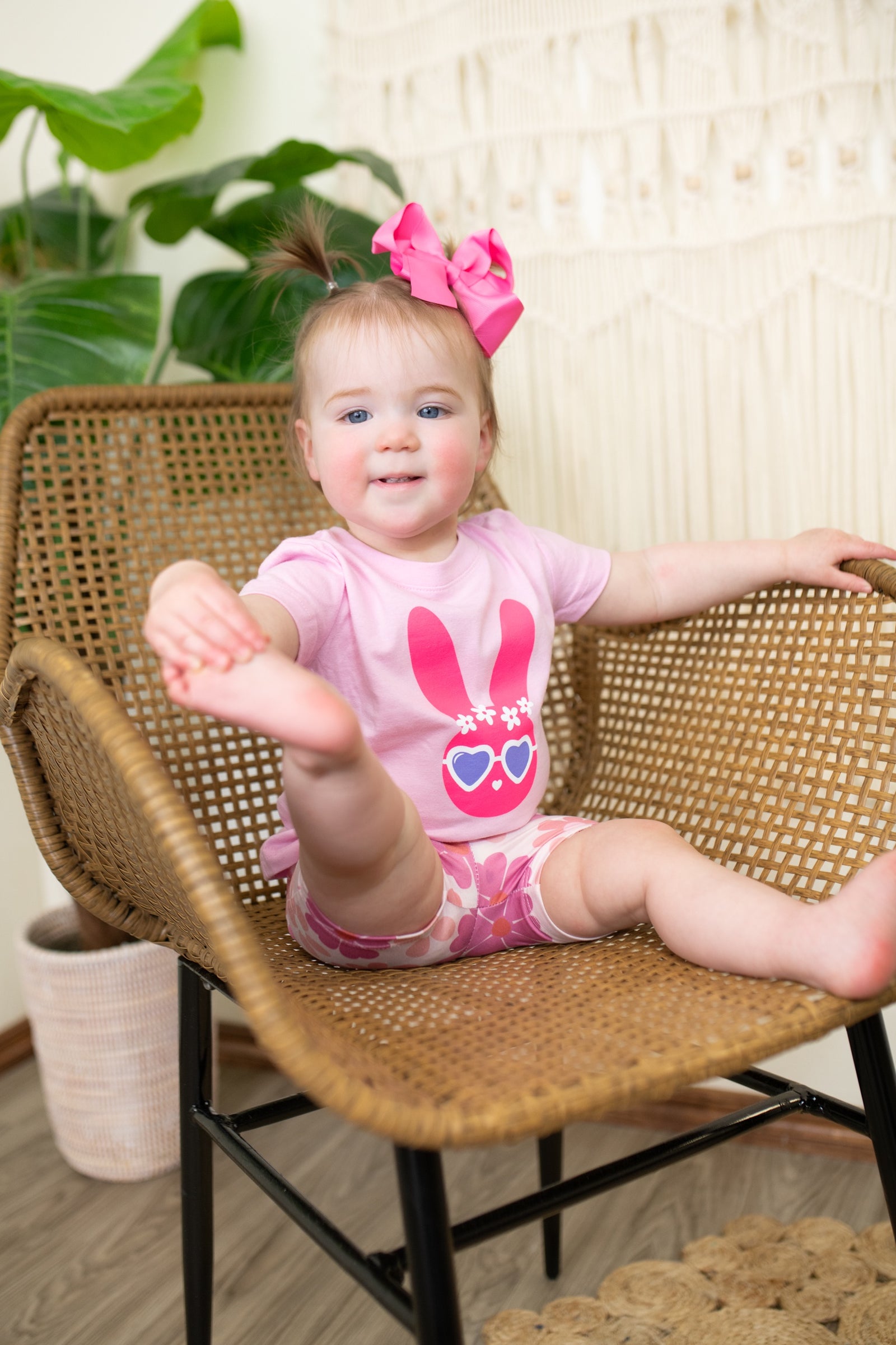 Bunny with Glasses Kid's Graphic Tee-Pink