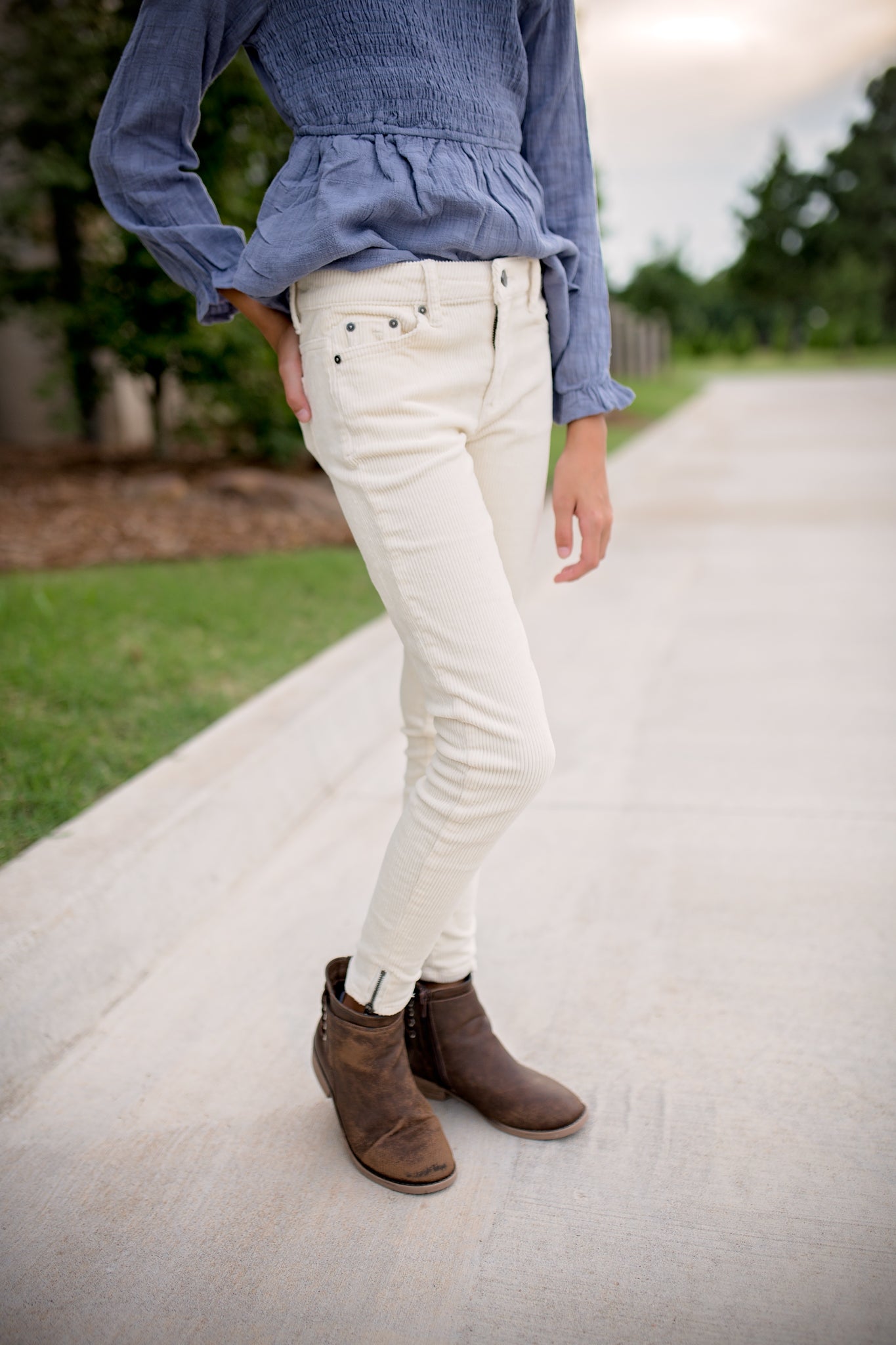 Diane- Basic White Corduroy Ankle Zip Skinny Jeans
